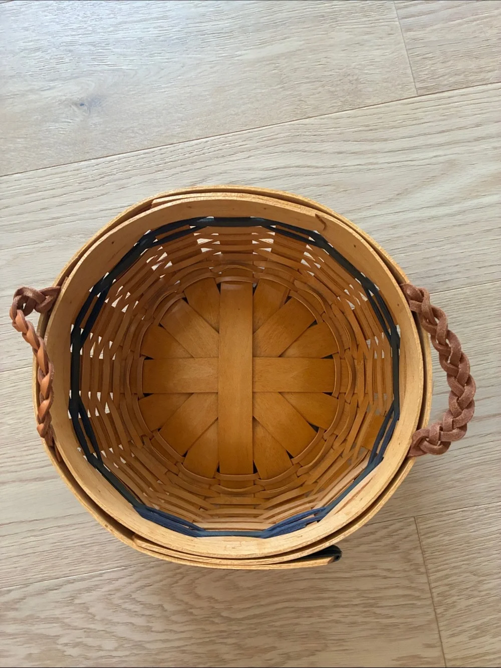 Longaberger Collector Club 1998 Renewal Basket